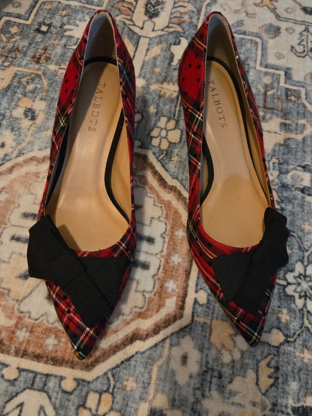 TALBOTS Kitten Heel Red/Black Tartan with Bow Size 8.5